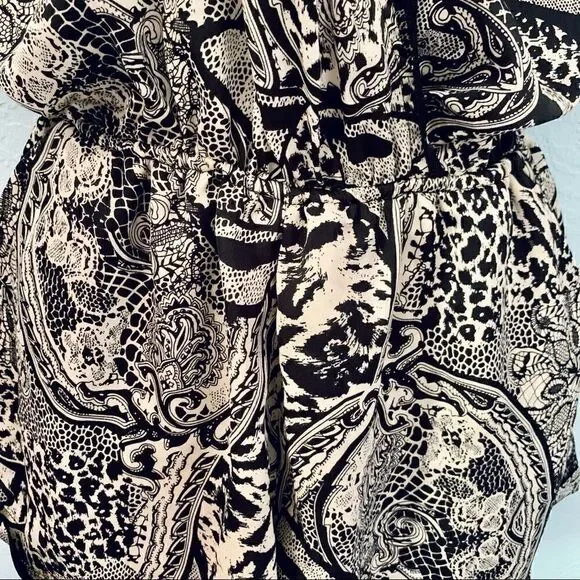 ANGL Black & Cream Abstract Pribt Surplice Short Romper Size Small - Picture 5 of 15